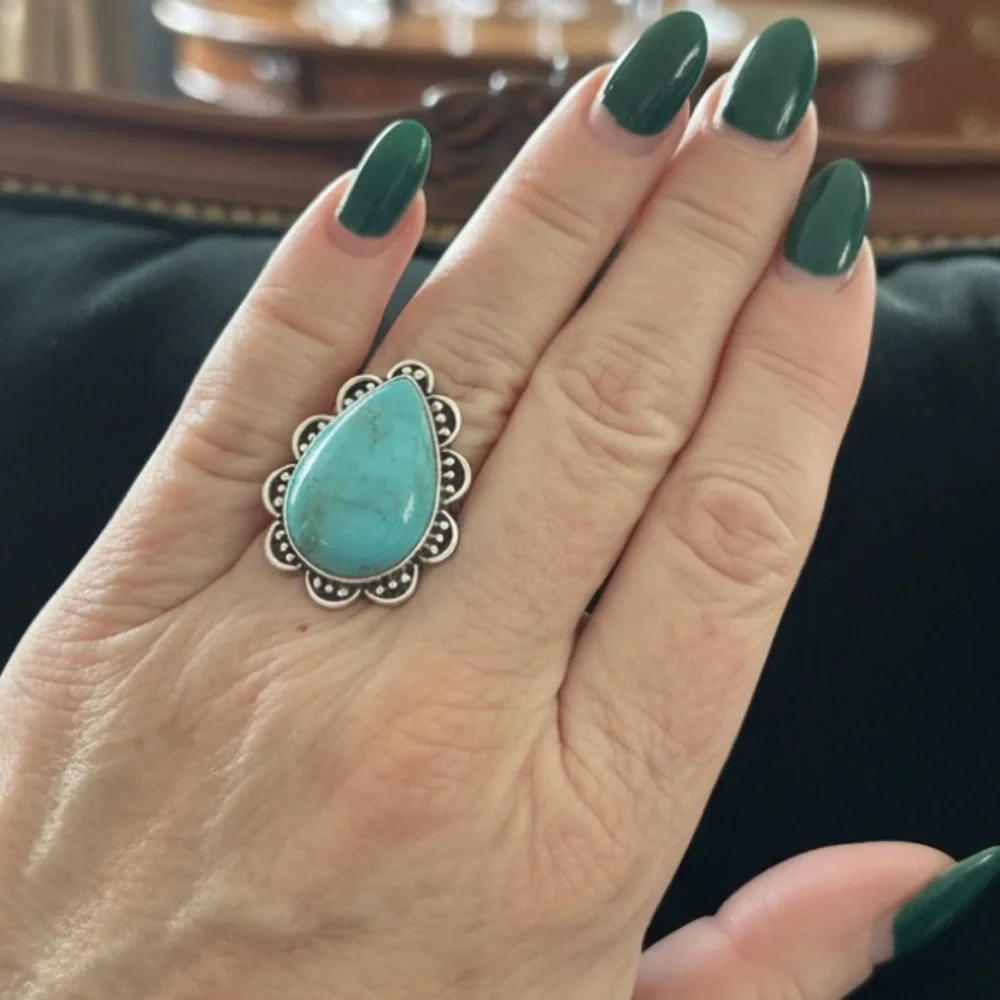 Genuine kingmanTurquoise‎ Teardrop ring set in Sterling silver intricate setting